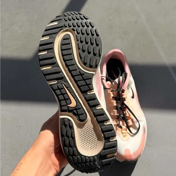 Nike Women's Peach and Pink Running Sneakers - Picture 4 of 4
